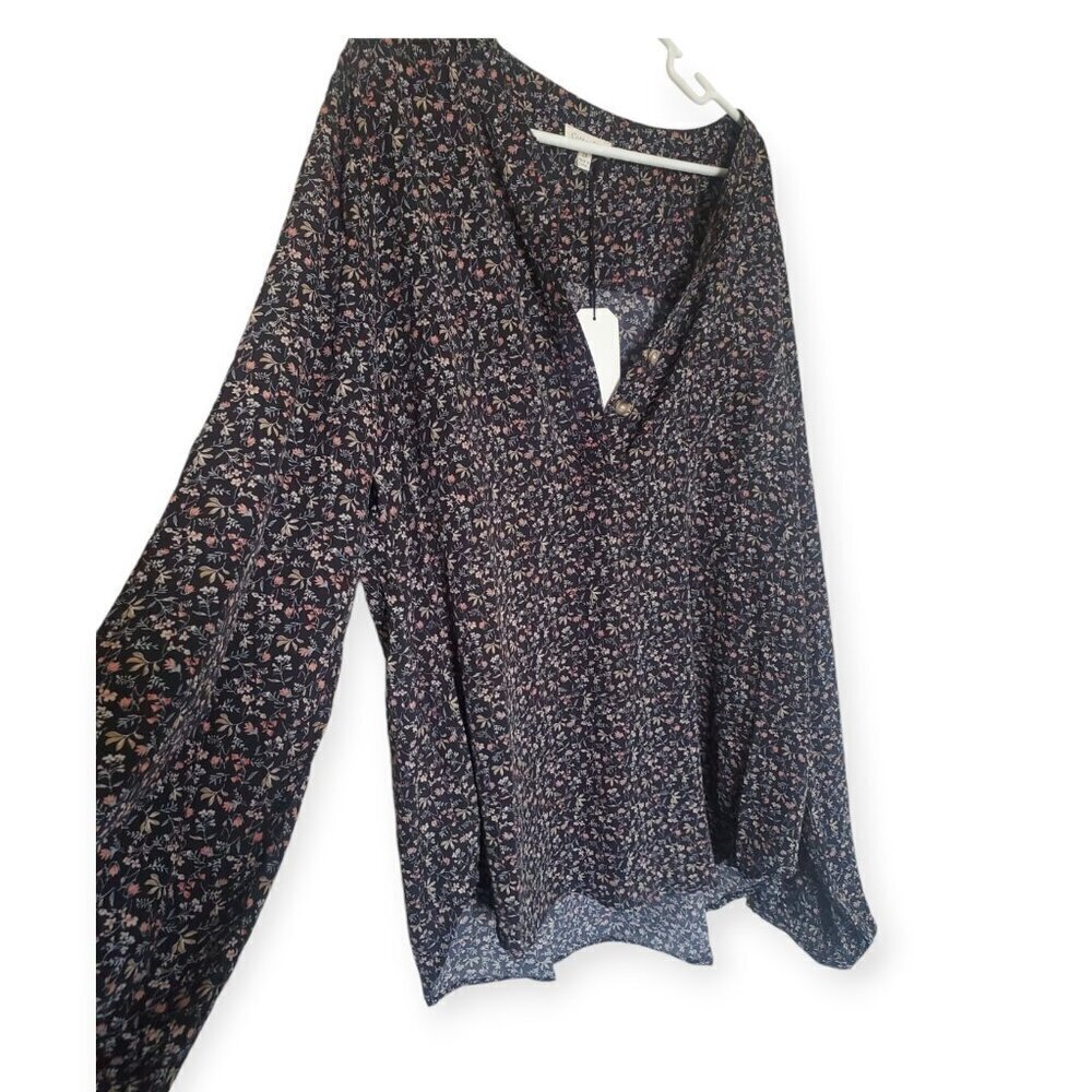 Cotton Bleu 2X Floral Blouse Long Sleeves V Neck Flowy NWT